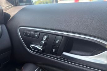 Mercedes Benz Gla 1.6 Gla200 Amg Line Edition (plus) Suv 5dr Petrol 7g Dct Euro 6 