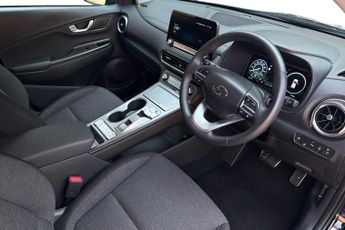 Hyundai Kona 39kwh Premium Suv 5dr Electric Auto (10.5kw Charger) (136 Ps)