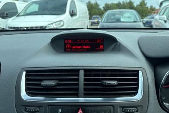 Vauxhall Mokka 1.4i Turbo Se Suv 5dr Petrol Auto 2wd Euro 6 (140 Ps)