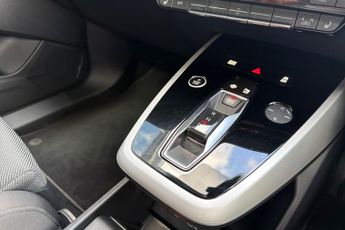 Audi Q4 E Tron 35 Sport Suv 5dr Electric Auto 55kwh (170 Ps)
