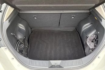 Nissan Leaf 39kwh Shiro Hatchback 5dr Electric Auto (150 Ps)