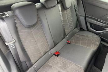 Vauxhall Mokka Electric 50kwh Ultimate Suv 5dr Electric Auto (136 Ps)