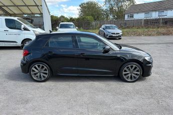 Audi A1 Sportback 1.0 Tfsi 30 S Line Sportback 5dr Petrol S Tronic Euro 6 (s/s) (1
