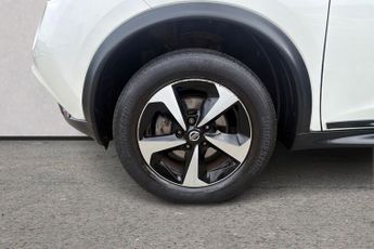 Nissan Juke 1.6 Bose Personal Edition Suv 5dr Petrol Xtron Euro 6 (112 Ps)