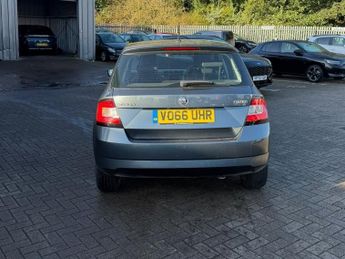 Skoda Fabia Hatch 1.2 Tsi Se Hatchback 5dr Petrol Dsg Euro 6 (s/s) (110 Ps)