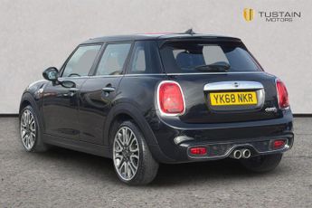 MINI 5 Door Hatch 2.0 Cooper S Exclusive Hatchback 5dr Petrol Steptronic Euro 6 (s